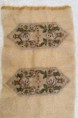 Pair of Corners and Pair of Motifs