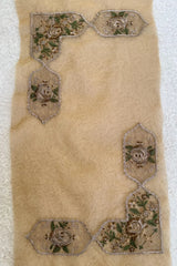 Pair of Corners and Pair of Motifs