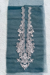 Zinc Neckline with Dull Embroidery