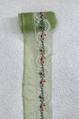 Maria B. Parrot Green Border (Yard)
