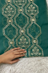 Crimson Wide Luxe Border  Green Color)