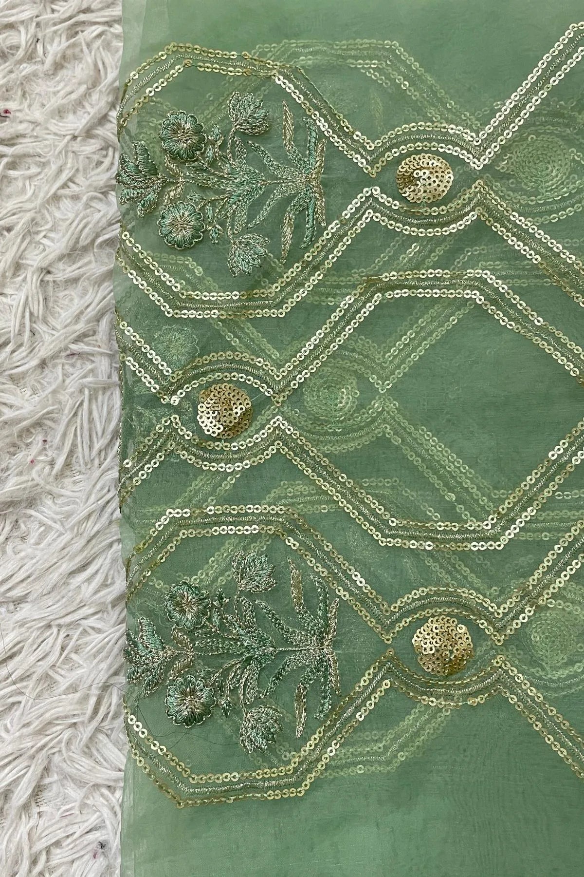 Crimson Wide Luxe Border (Mint Green Color)
