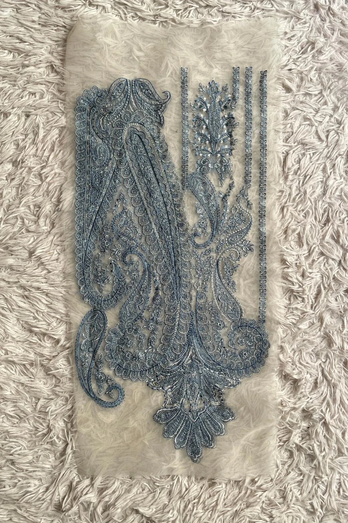 Aqua Neckline