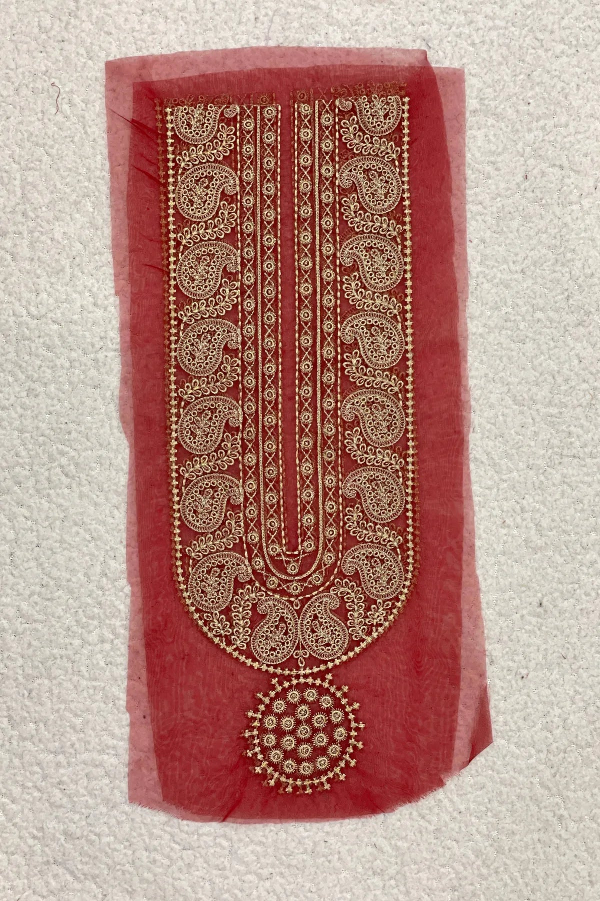 Sapphire Red Neckline