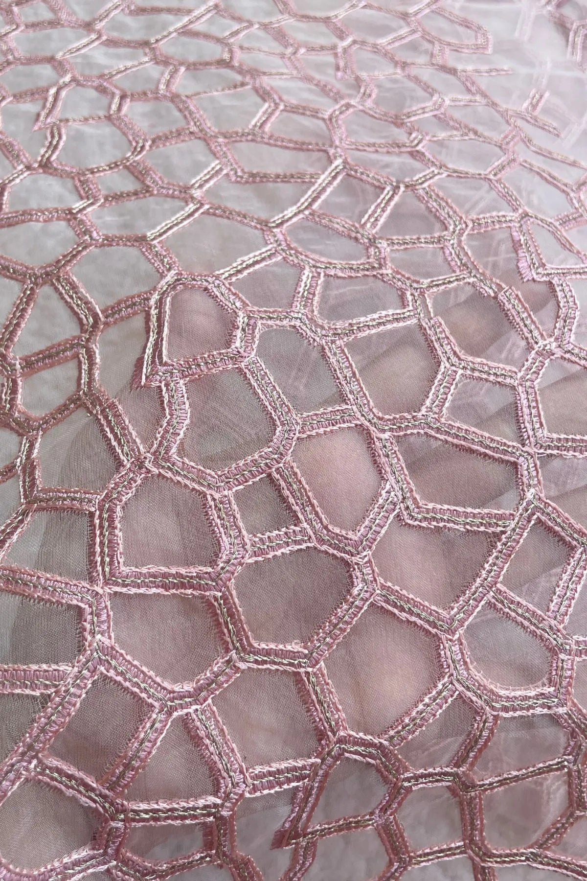ETHNC Irregular Pattern Wide Yard Border