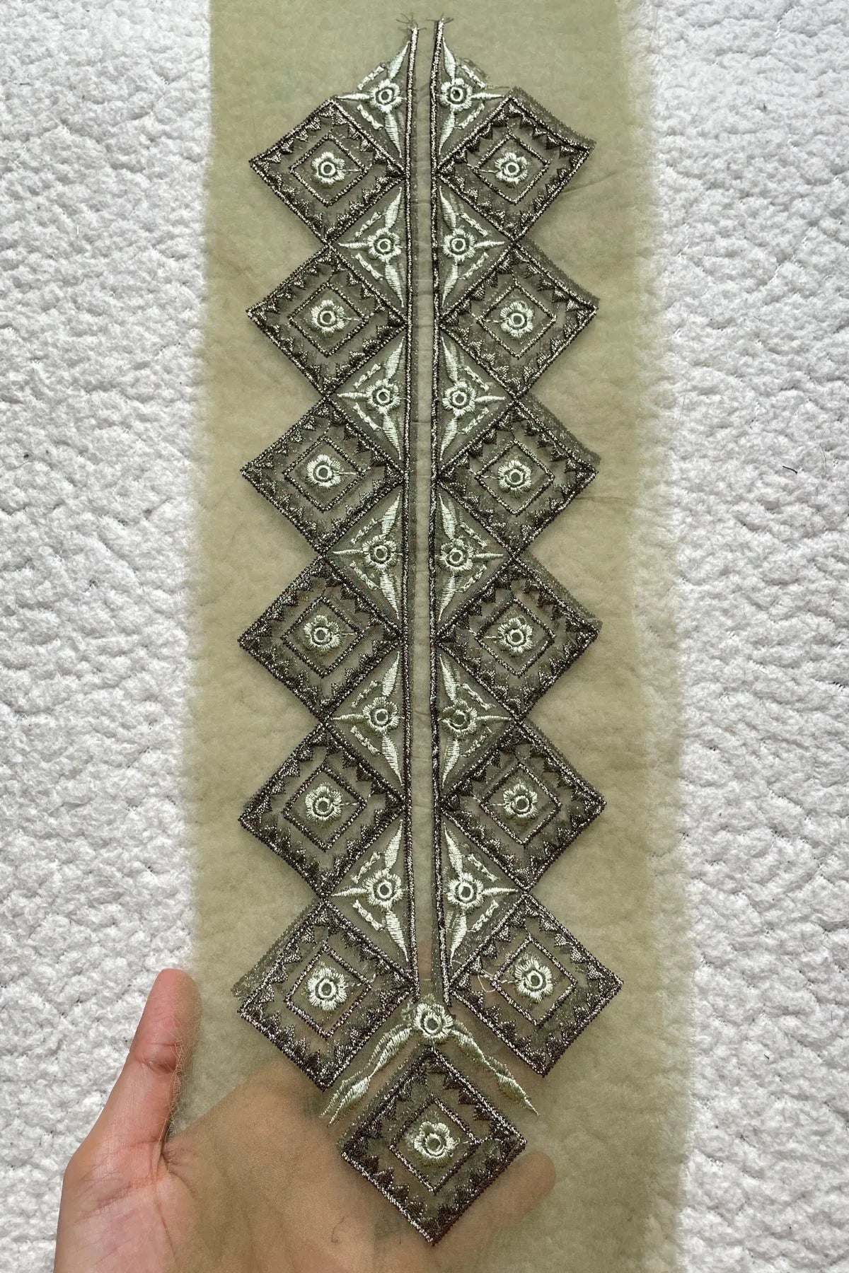 Olive Neckline