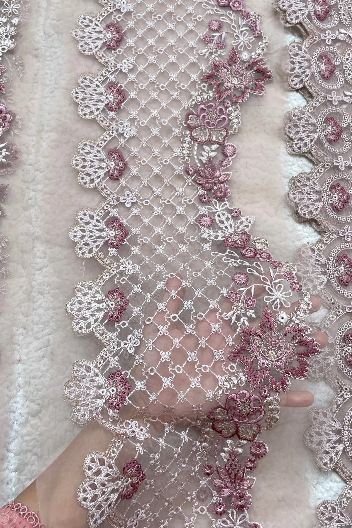 Imrozia Set (30inches Wide border , 1.75+1.75 Yard Thin border)