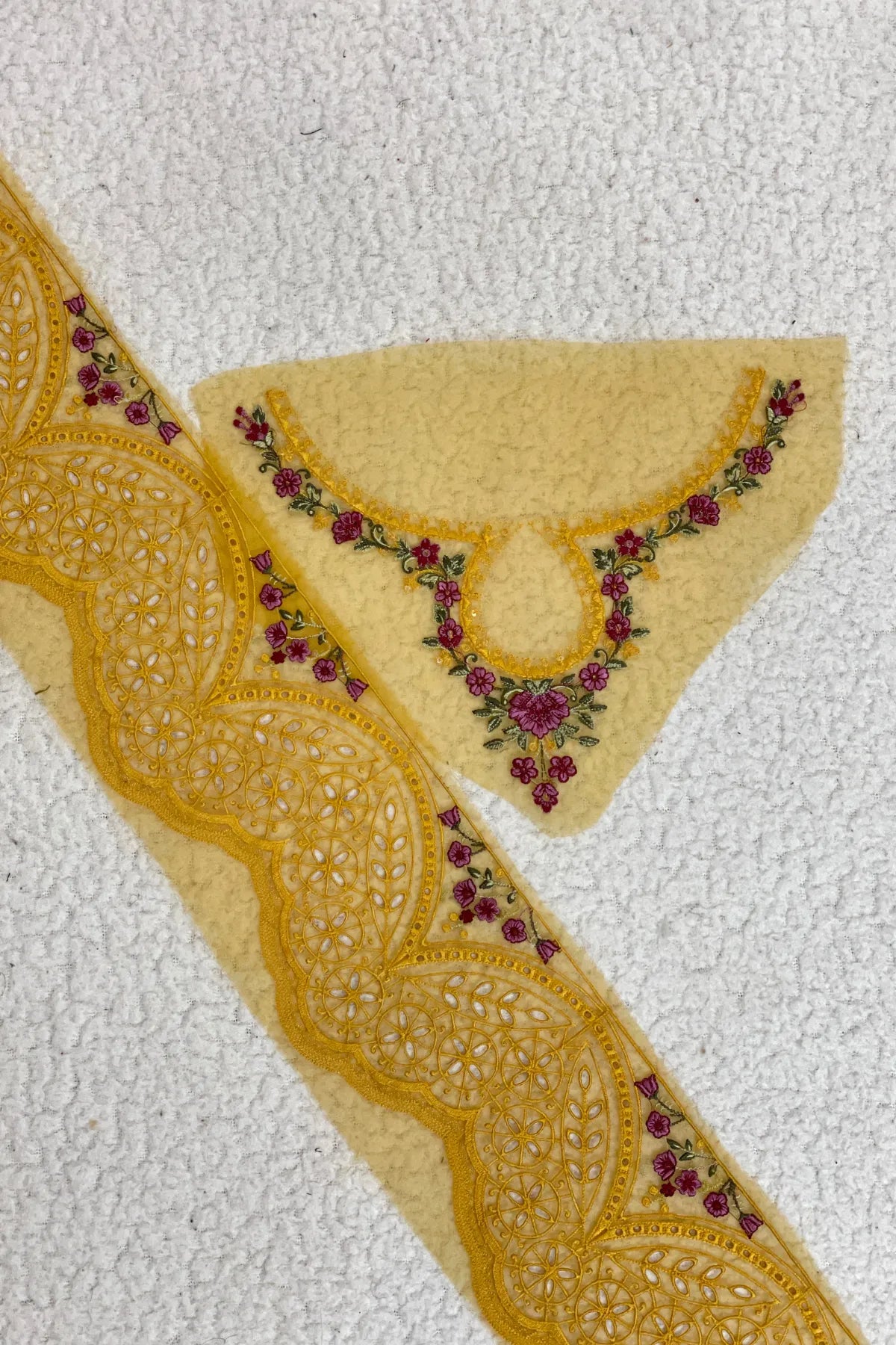 Maria B. Mustard Set (with 1 yard border)
