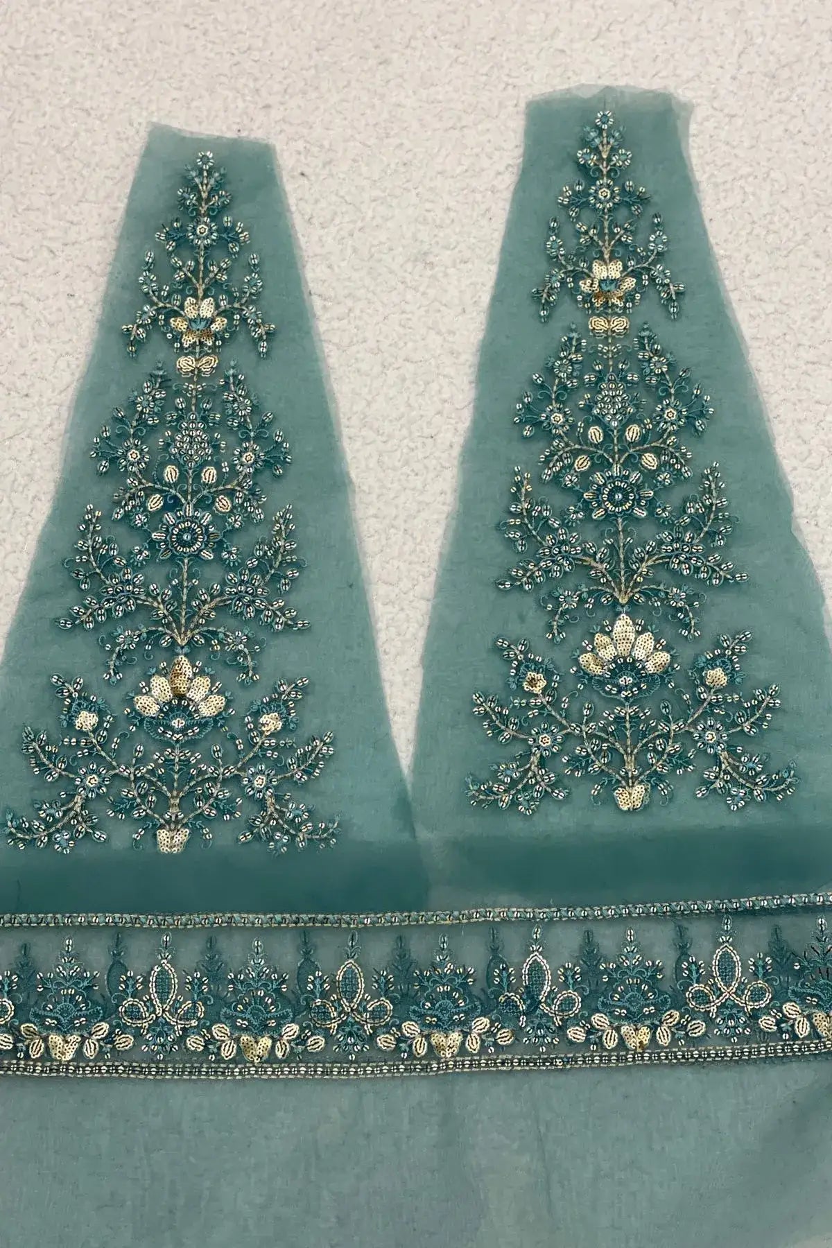 Sapphire Teal Sleeves Motifs with Border