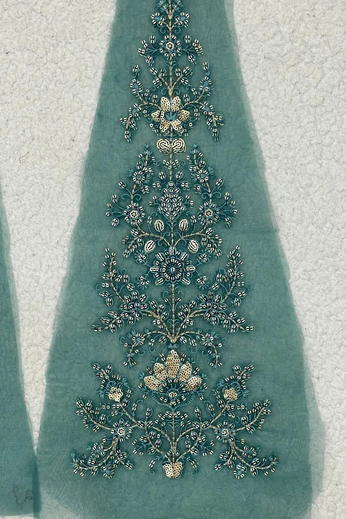 Sapphire Teal Sleeves Motifs with Border