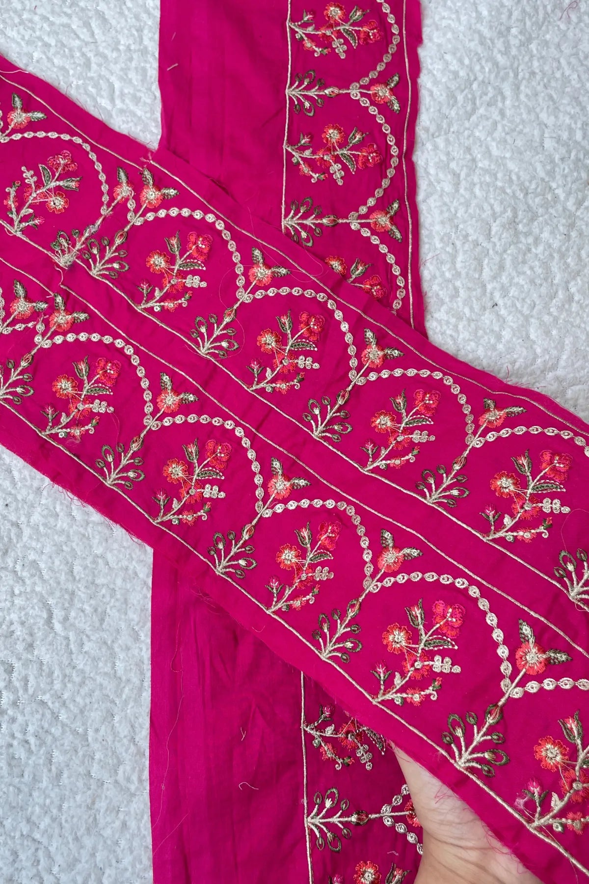 Pink 2 Yards border