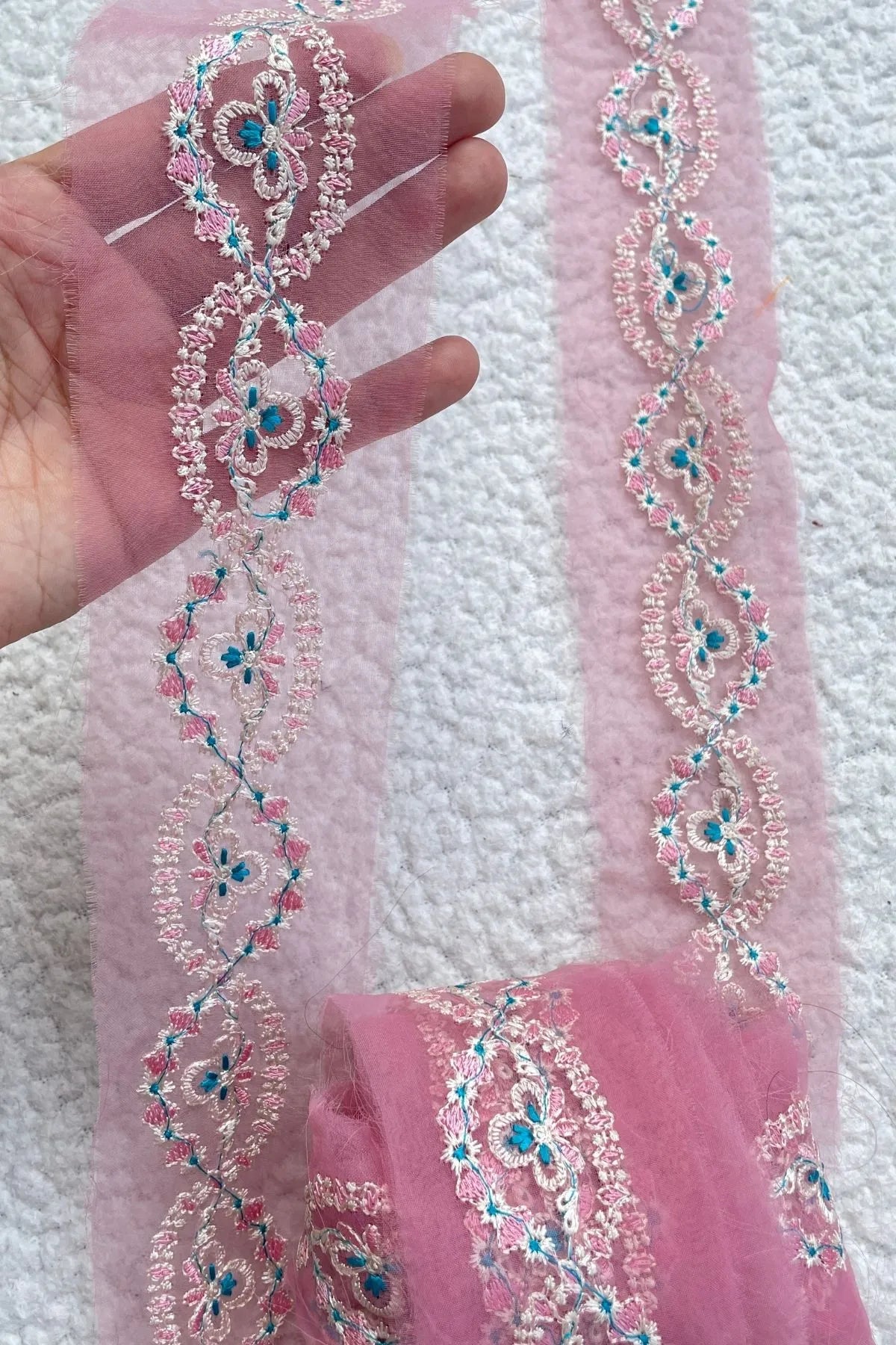 Mushq Soft Pink Border Yard