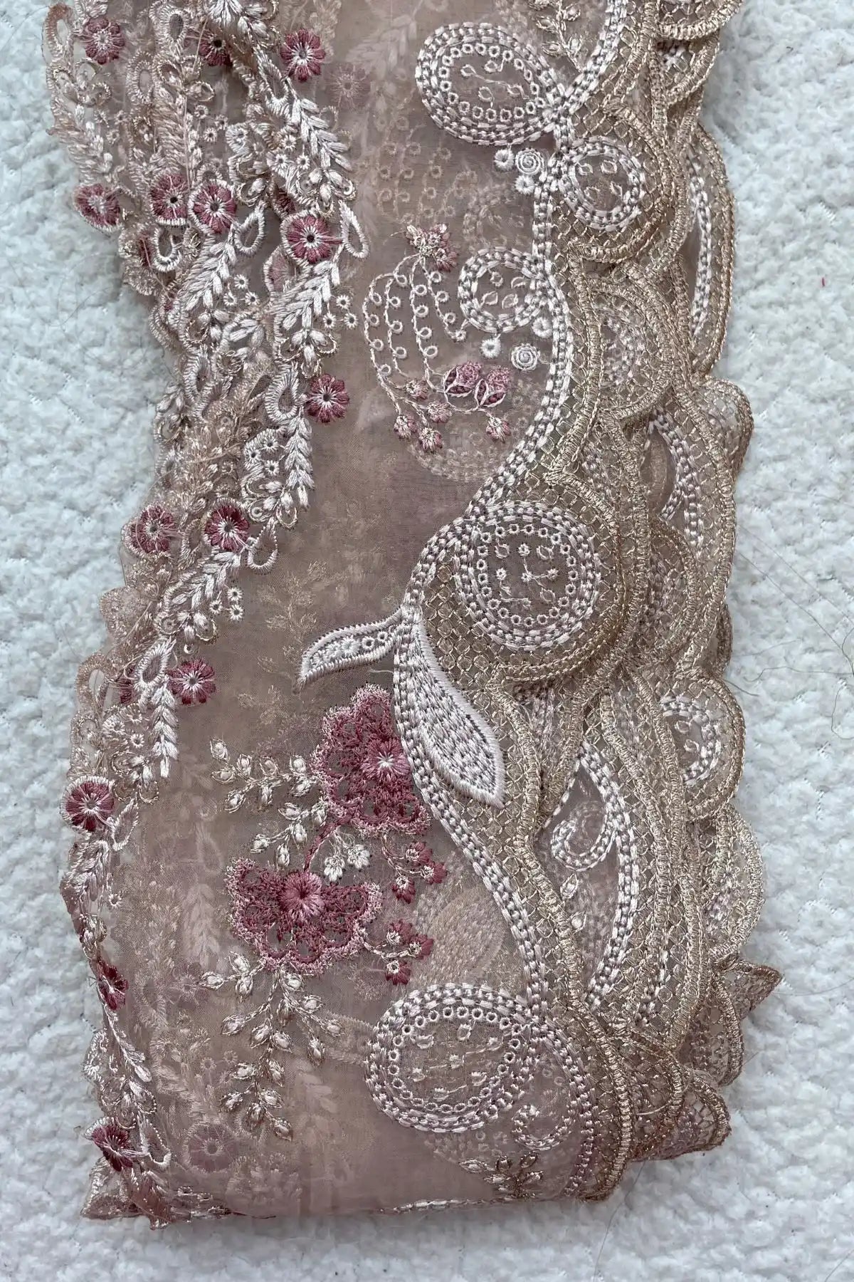 Imrozia Cutwork Border (1 yard)