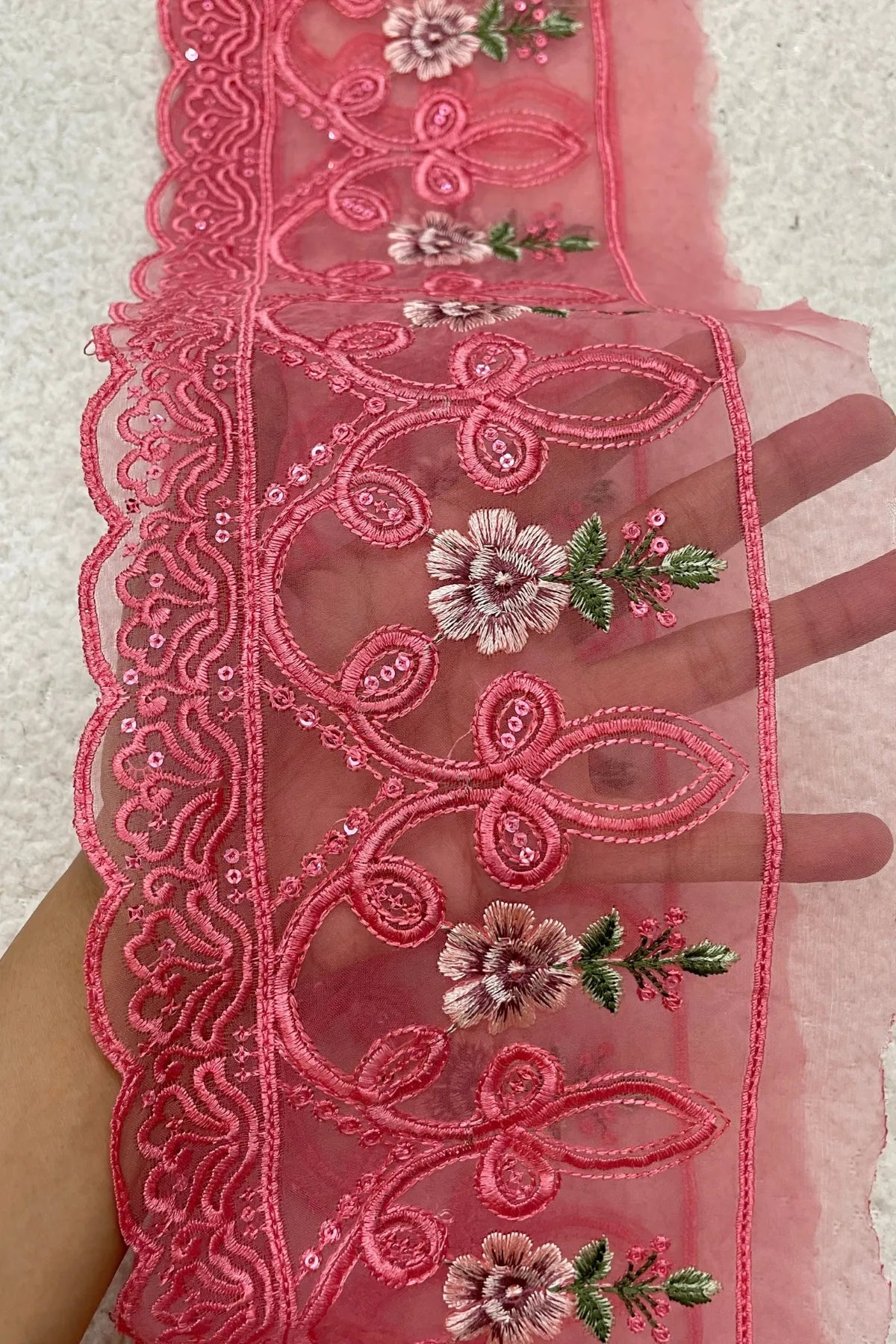Sapphire Pink Green Yard Border