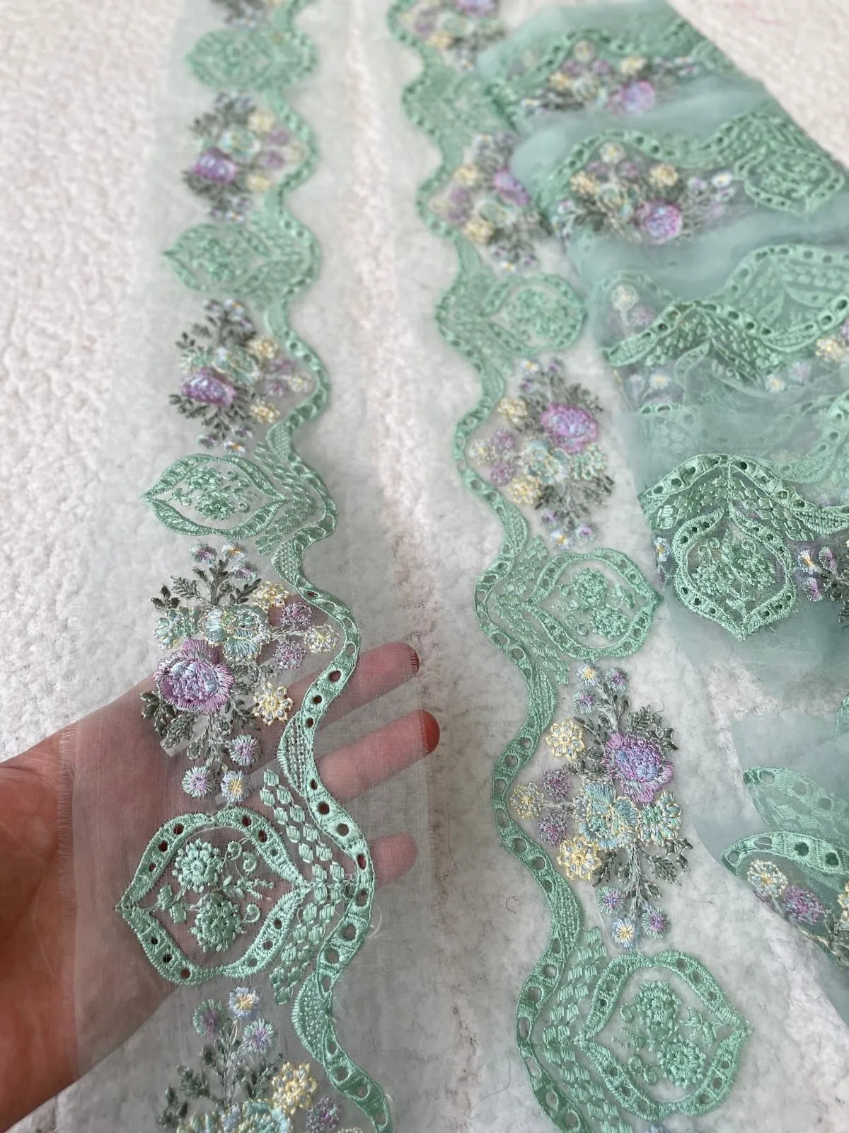 Mushq Soft Color Border with Floral pattern (Yard)