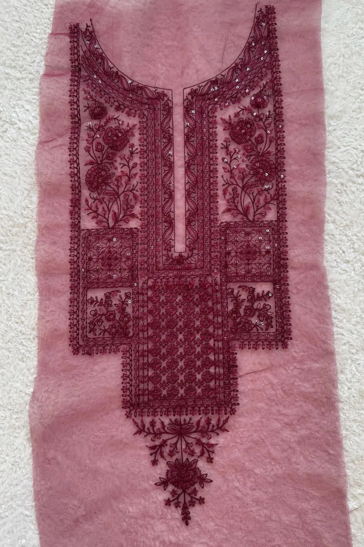 Sapphore Meroon Neckline