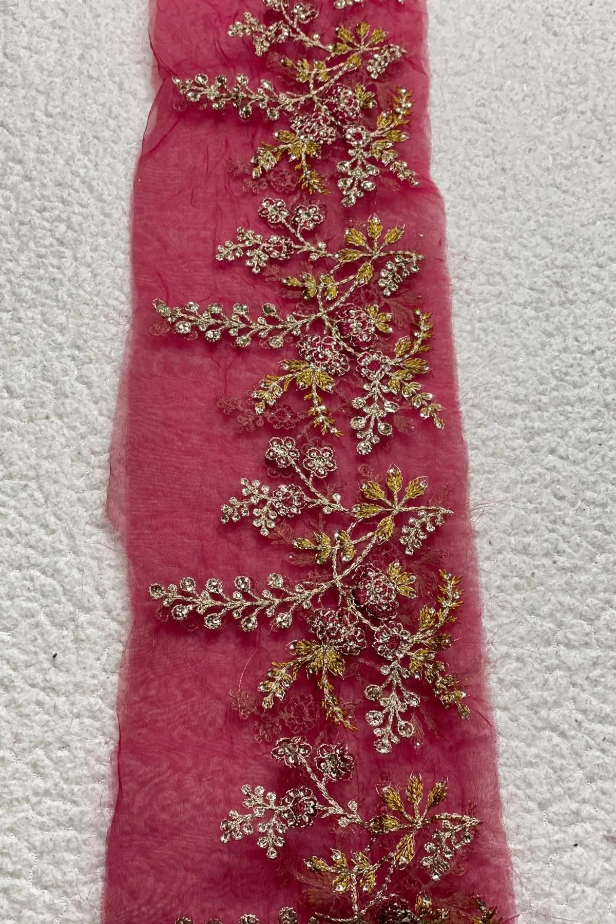 THNIC Wide Pink border