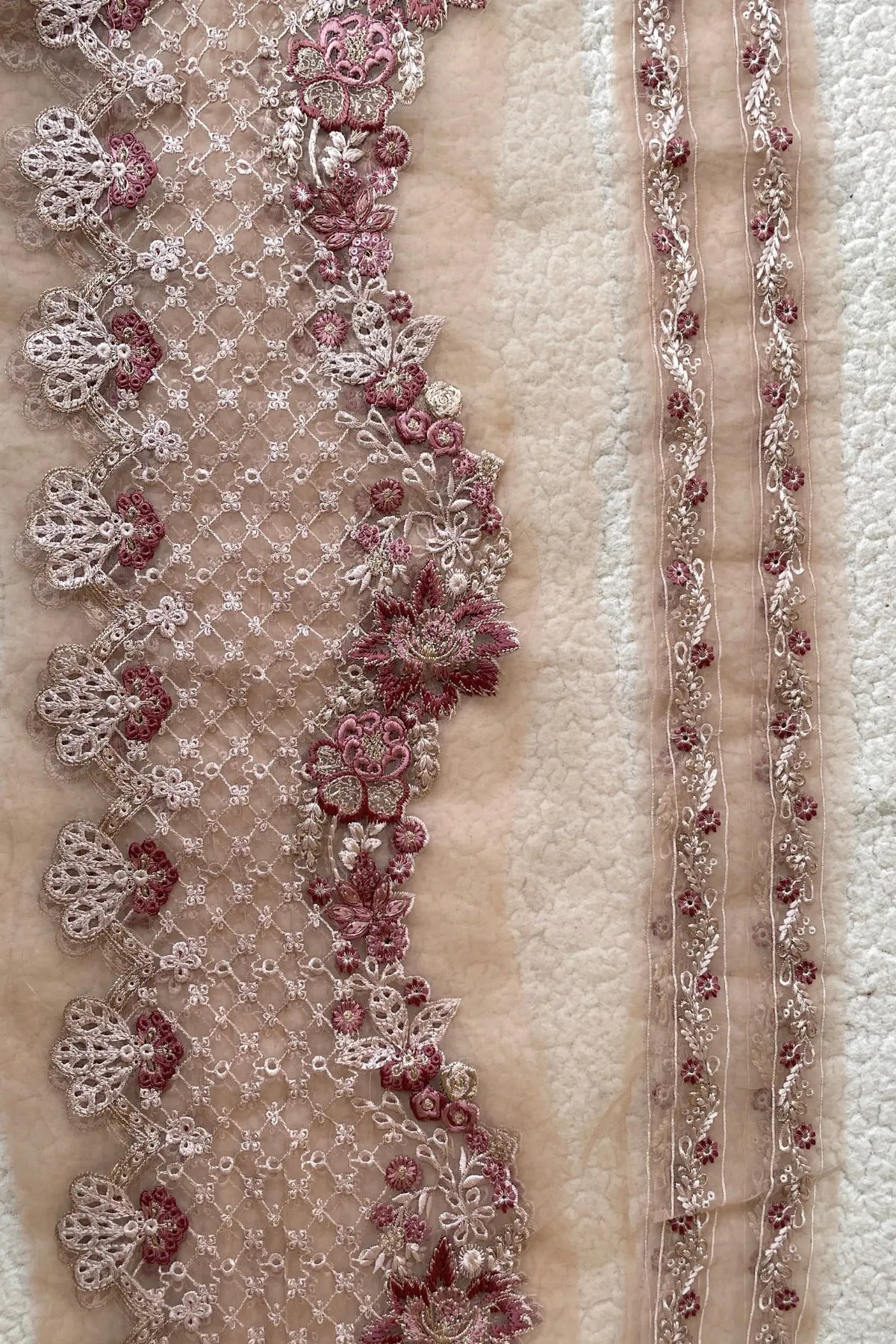 Imrozia Set (30inches Wide border , 1.75+1.75 Yard Thin border)