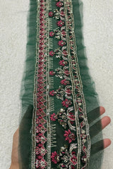 Luxe Green Yard Border