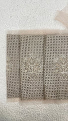 ETHNC LUXE border