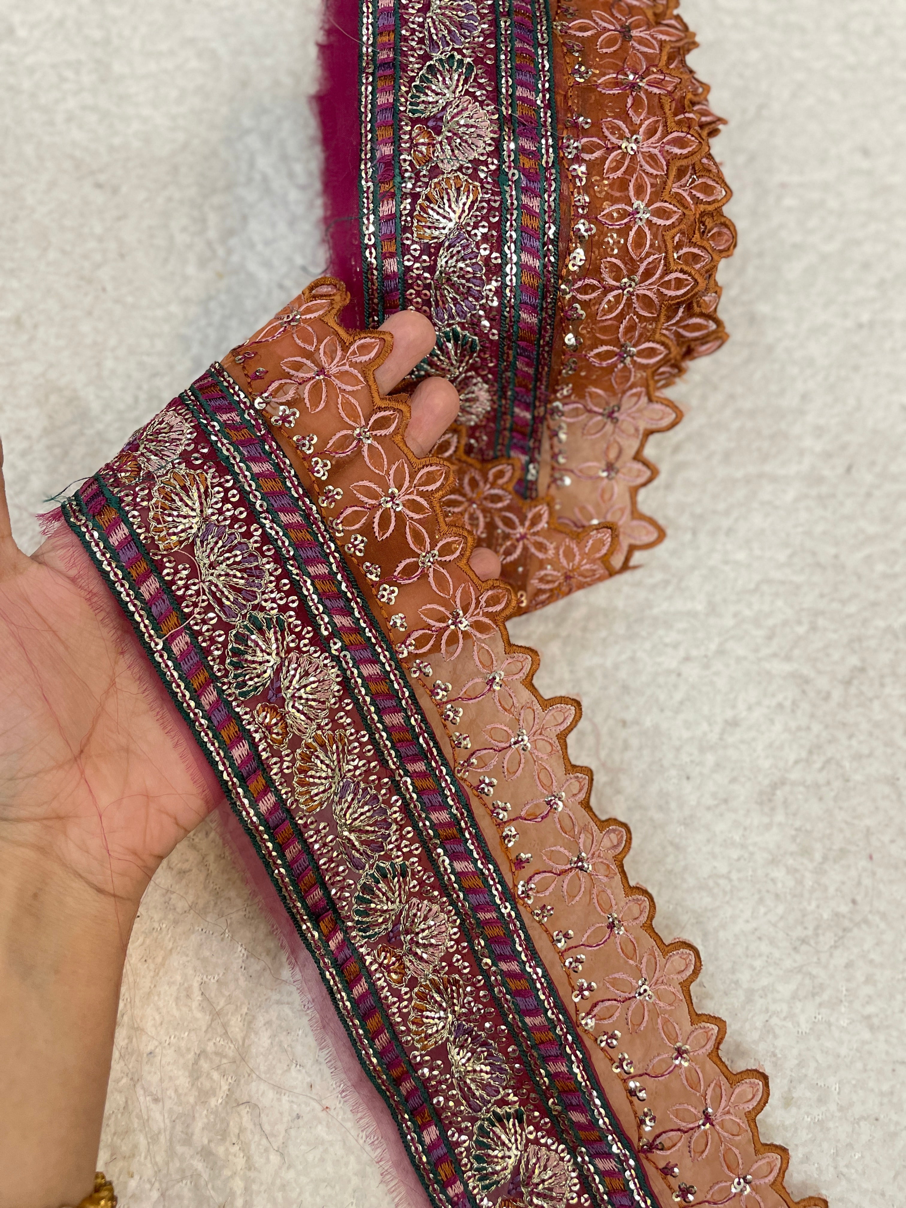 Baroque Multicolor Yard Border