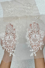 White Pair of Motifs