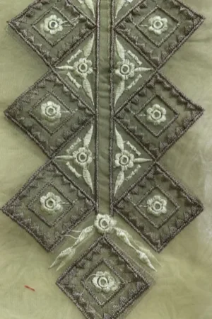 Greenish Neckline Zebra Tilla