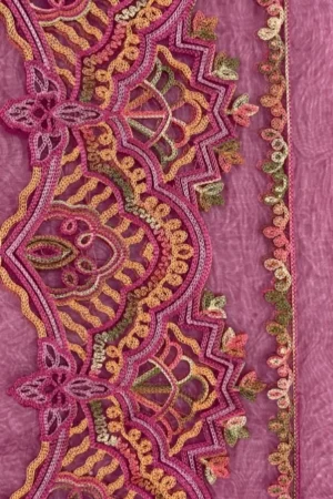 ETHNC Maroon Wide Border Yard| Brands360