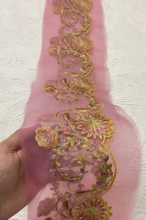 Sapphire Luxe Border | Brands360