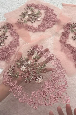 Circular Pink Bunch single